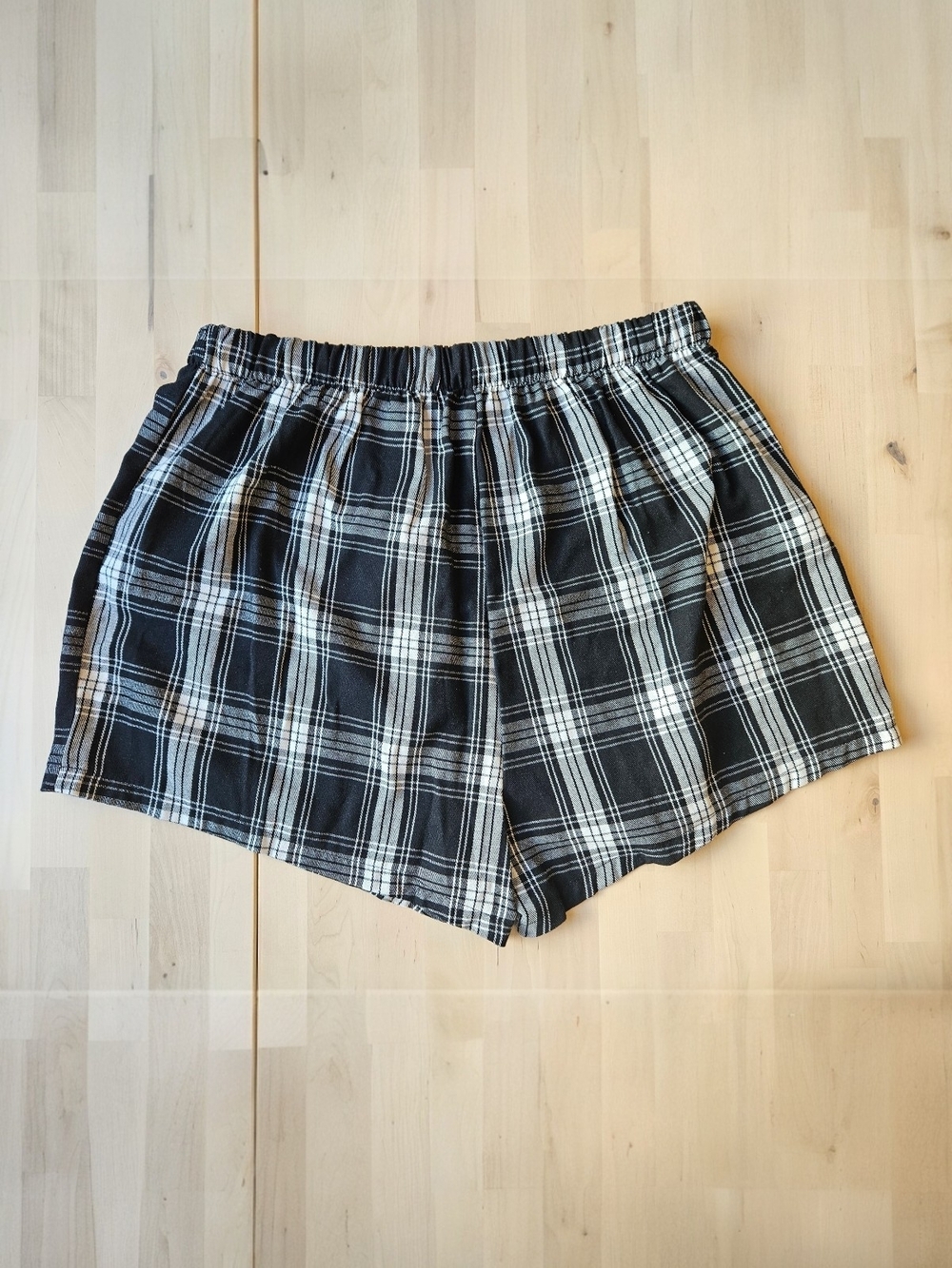 NWOT Black and White Plaid Elastic Waist Shorts